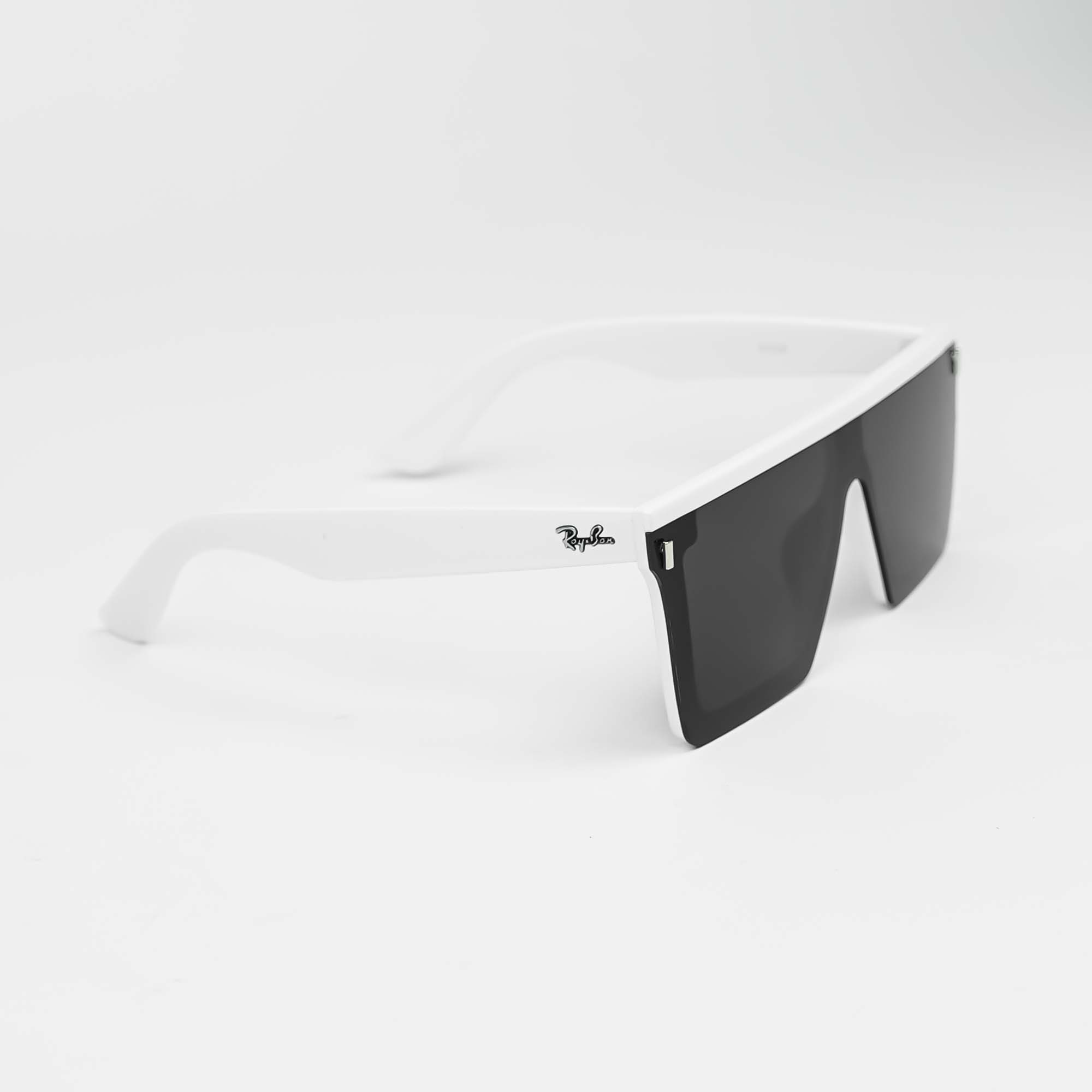 Rayban 100;