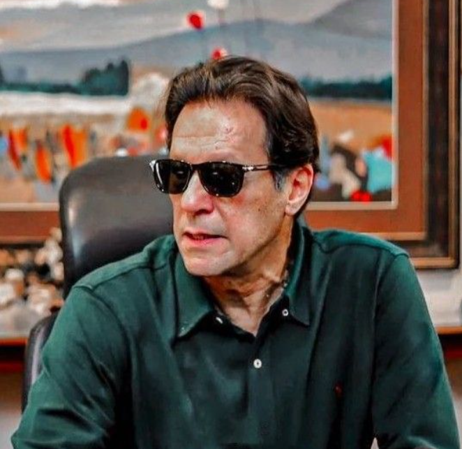 Persol (Black)